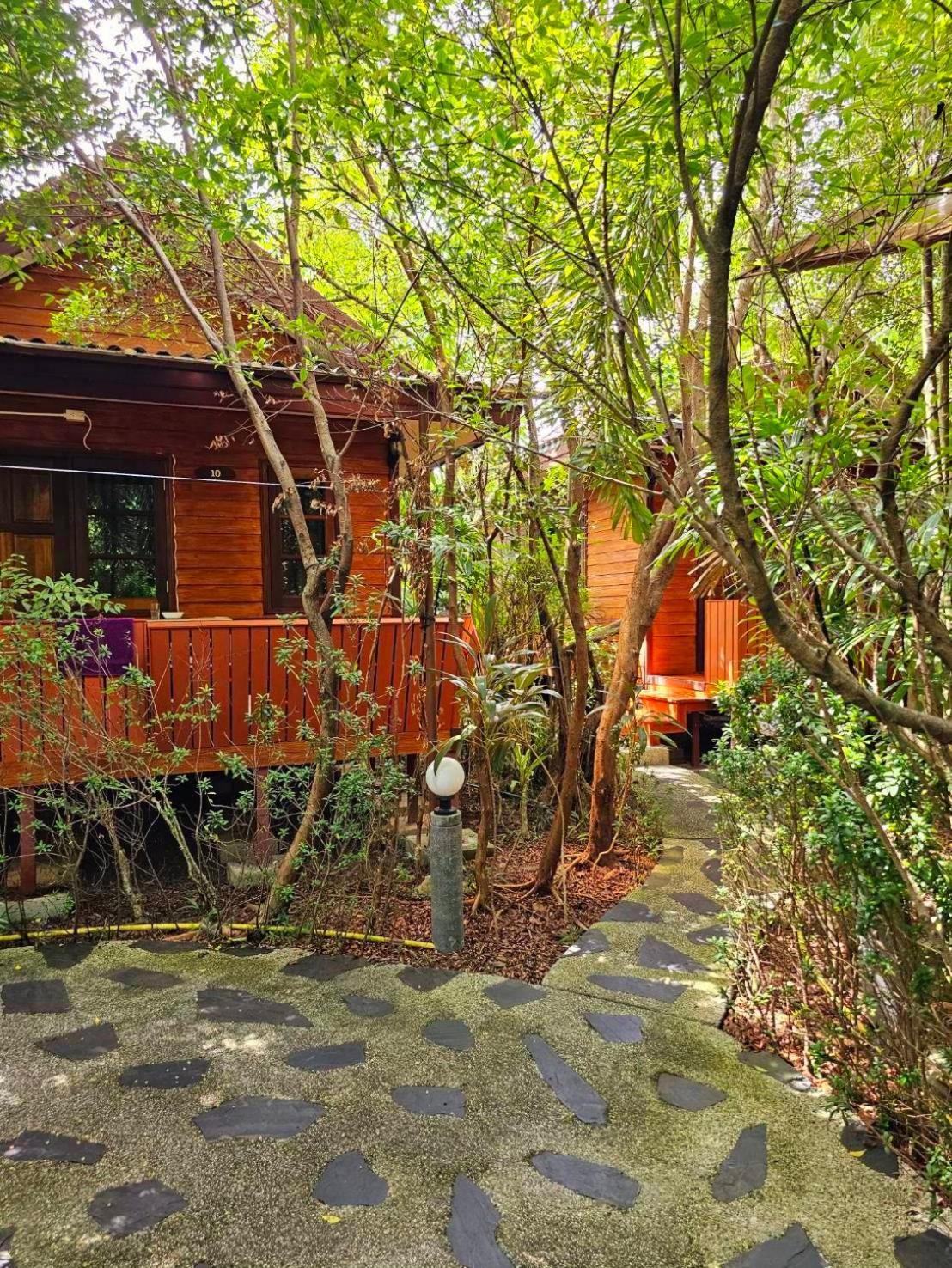 Samran Resort Chalong Buitenkant foto