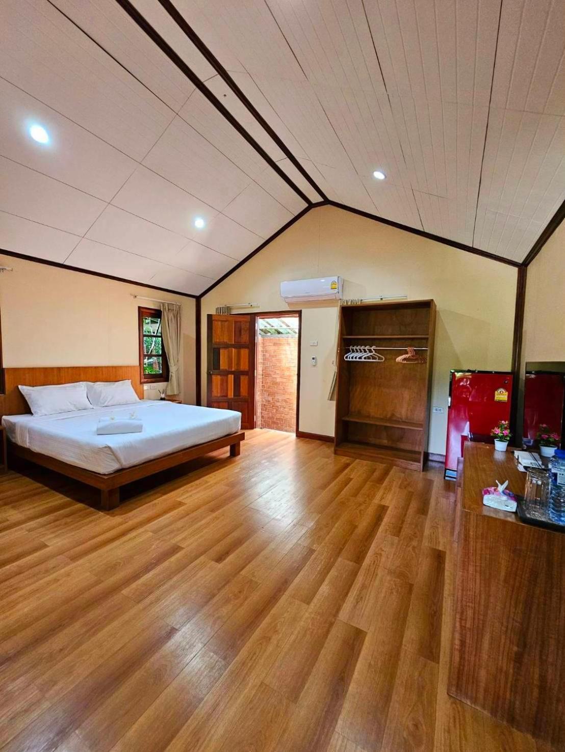 Samran Resort Chalong Buitenkant foto